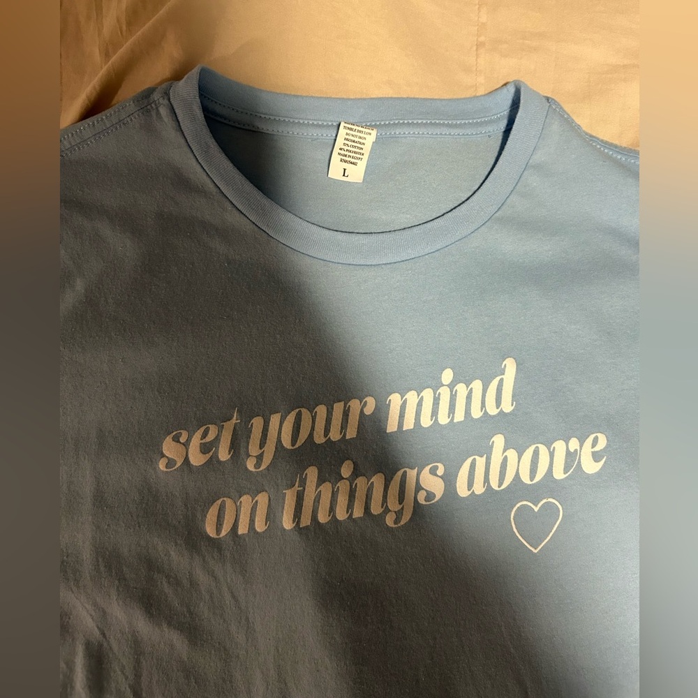 SET YOUR MIND ON THINGS ABOVE BLUE TEE - Picture 3 of 3
